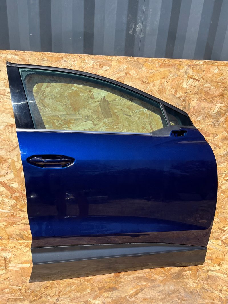 Audi Q4 E-Tron Etron drzwi przednie prawe prawy przód