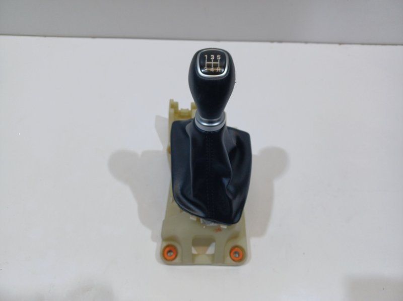 HYUNDAI I20 LEWAREK ZMIANY BIEGÓW 43700Q0200NNB