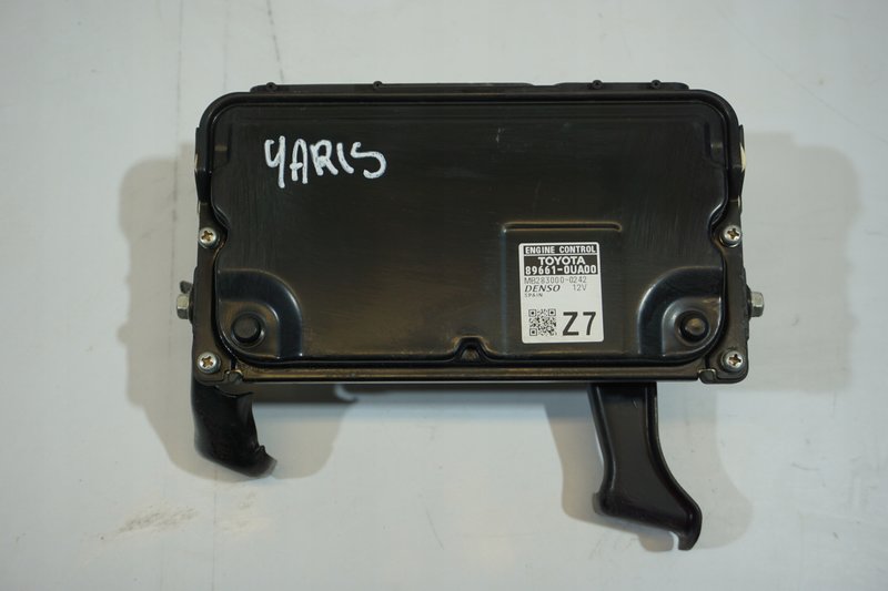 TOYOTA YARIS CROSS KOMPUTER SILNIKA 89661-0UA00