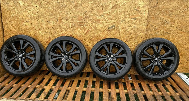 MAZDA CX-30 CX30 FELGI ALUMINIOWE KOŁA OPONY 7Jx18 5x114.3 ET45 215/55 R18