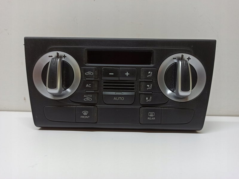 AUDI Q3 PANEL NAWIEWU KLIMATYZACJI 8U0820043B