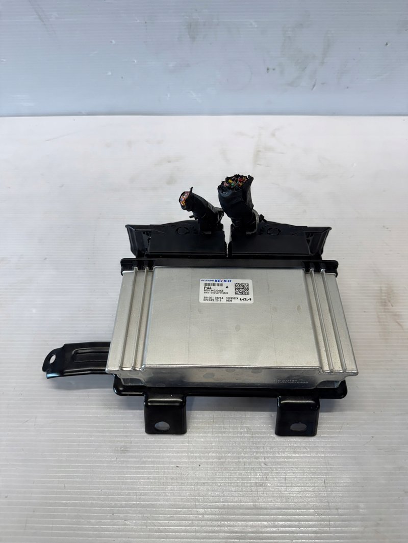 KOMPUTER STEROWNIK SILNIKA 39106-08244 KIA STONIC 1.25i G4LF LIFT