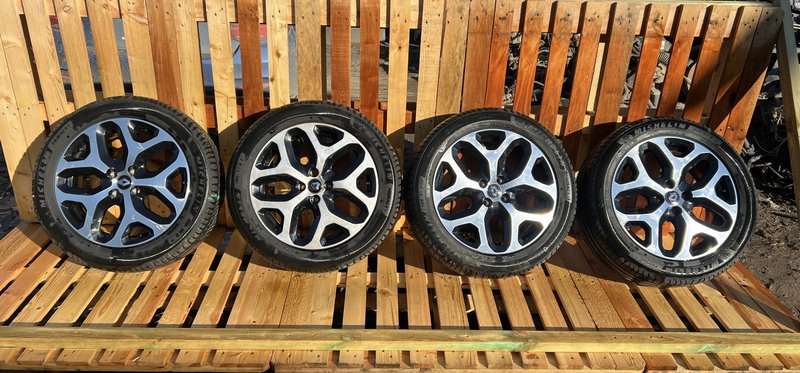 KOŁA ALUFELGI OPONY RENAULT CAPTUR 40305571R