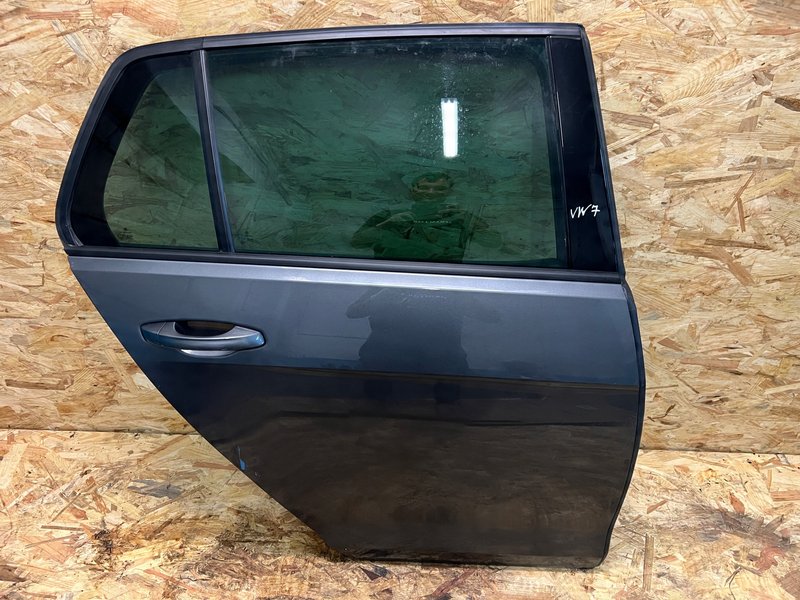 VW GOLF VII 7 Drzwi tylne prawe prawy tył