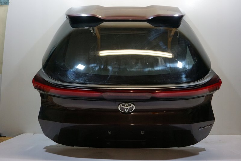 TOYOTA C-HR CHR II KOMPLETNA KLAPA POKRYWA BAGAŻNIKA