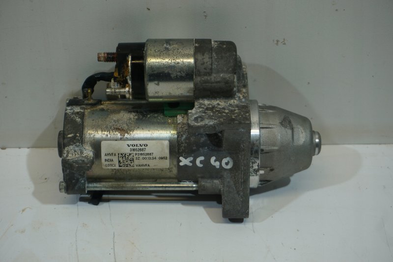 VOLVO XC40 ROZRUSZNIK 31652687