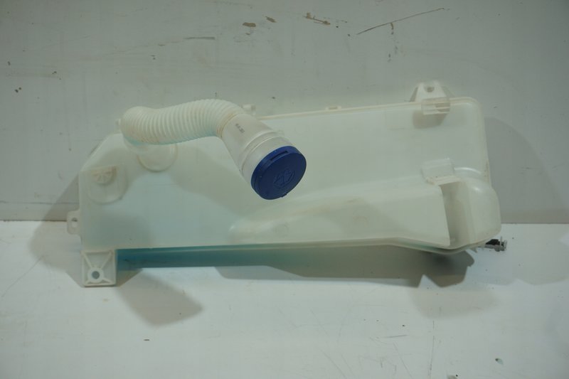 TOYOTA PROACE II ZBIORNICZEK SPRYSKIWACZY A2C96222700