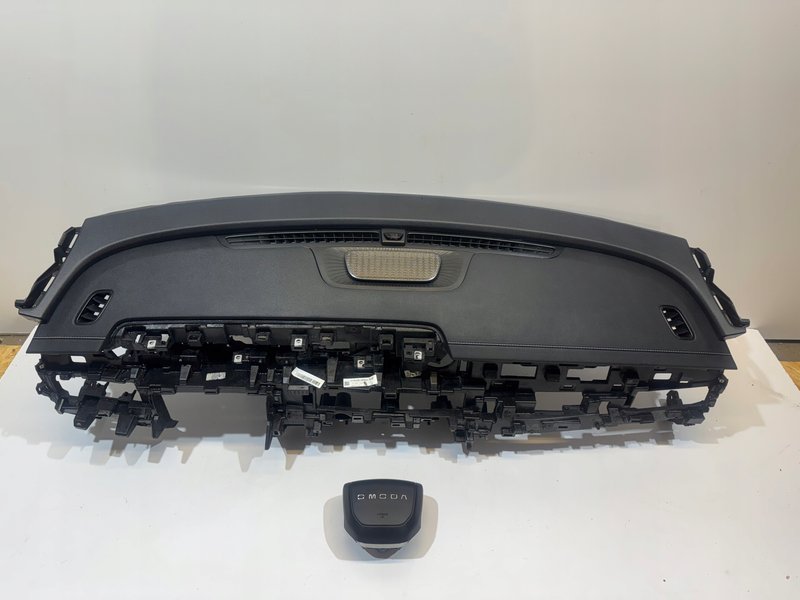 OMODA 5 KONSOLA DESKA ROZDZIELCZA PODUSZKI AIRBAG