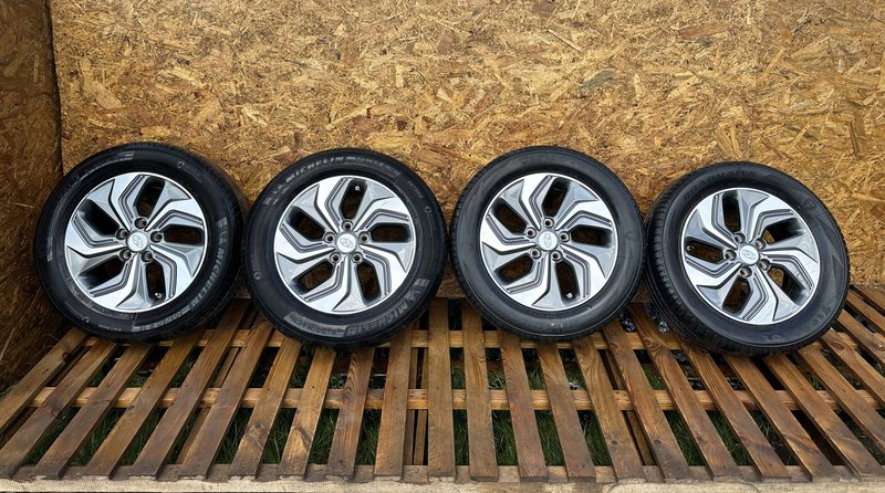 HYUNDAI KONA FELGI ALUMINIOWE KOŁA OPONY 6.5Jx16 5x114.3 ET44 205/60 R16