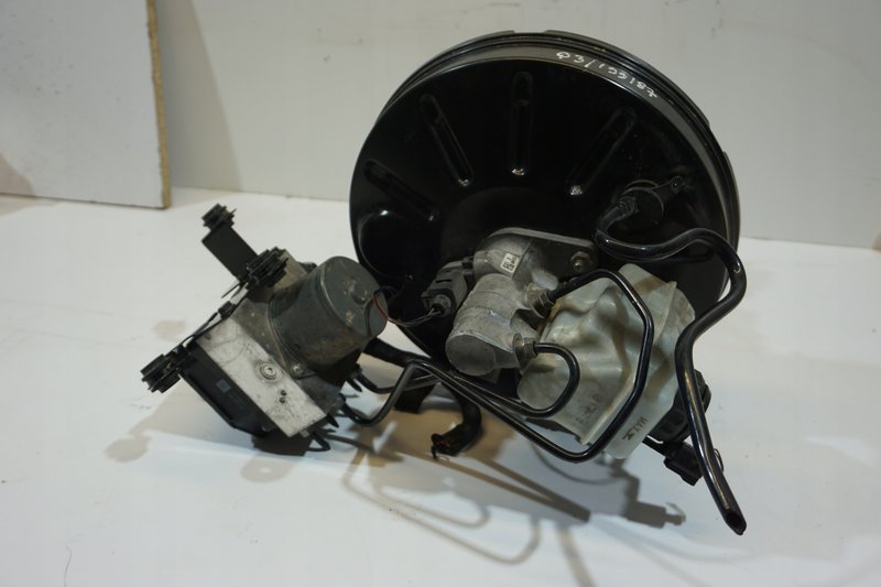 AUDI Q3 SERWO HAMULCA POMPA ABS 5N0614109AF 5N1614105C