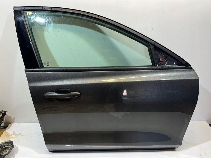 DRZWI PRAWY PRZÓD FORD FOCUS MK4