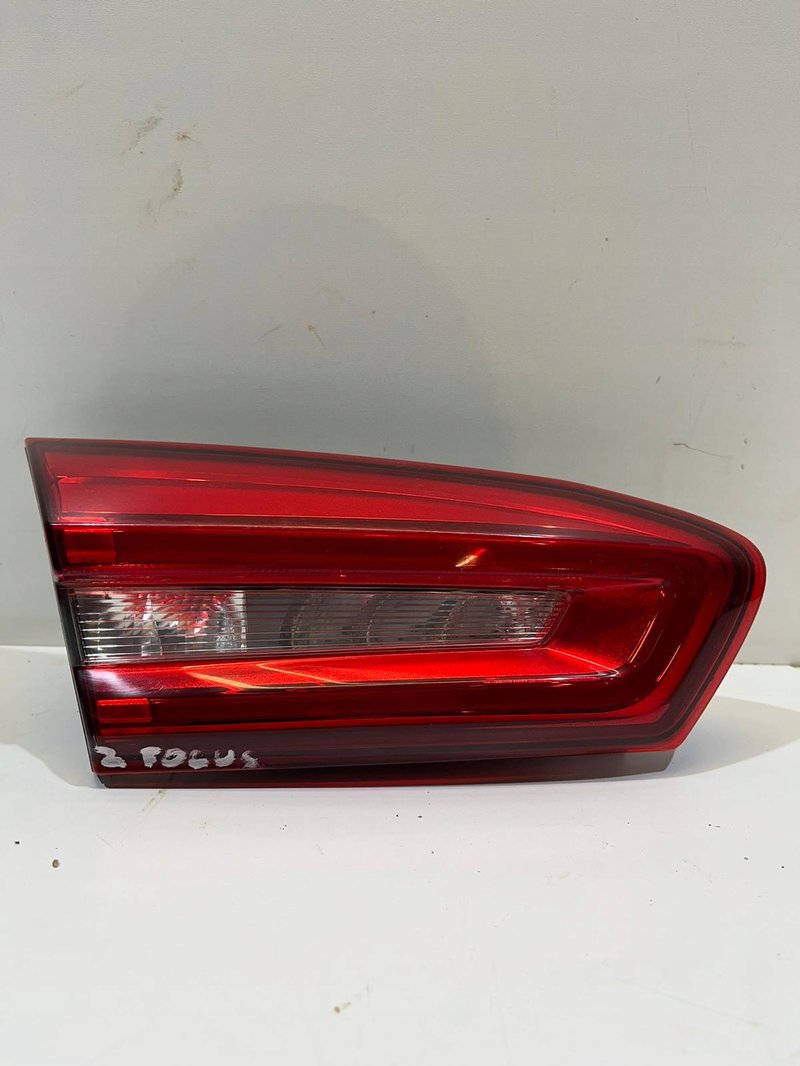 LAMPA TYŁ LEWA FORD FOCUS MK4 JX7B-13A603