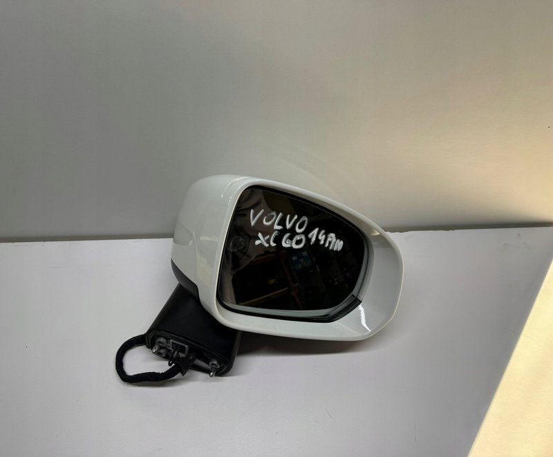 LUSTERKO PRAWE VOLVO XC60 14 PIN