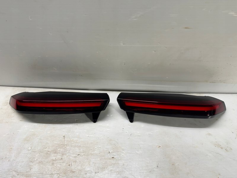 Citroen C4 III LAMPA TYLNA lewa prawa lewy prawy TYŁ