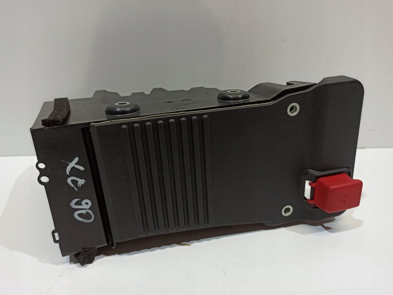 OBUDOWA AKUMULATORA VOVLVO XC-90 31353780