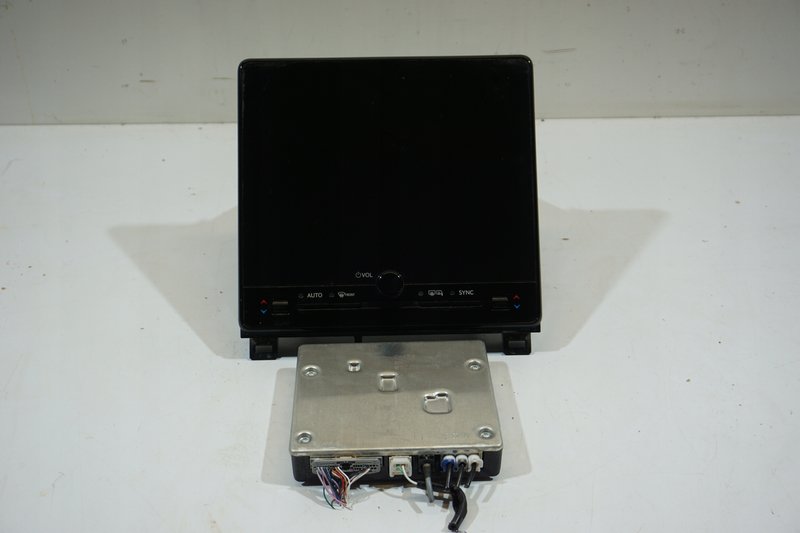 LEXUS LBX STEROWNIK RADIO Z WYŚWIETLACZEM 86140-52A20 86740-47260