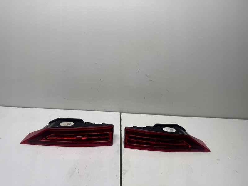 VOLVO XC60 II LAMPA TYLNA LEWA PRAWA LED