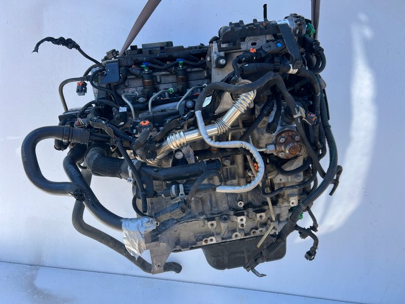 SILNIK KOMPLETNY PEUGEOT CITROEN C4 BERLINGO 1,6 BH01 PSA