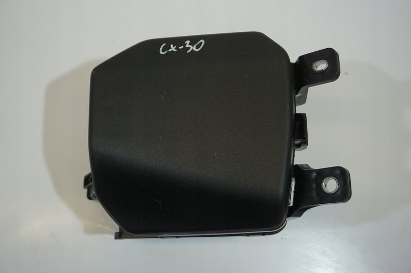 MAZDA CX-30 CX30 SKRZYNKA BEZPIECZNIKÓW BCKA-66767