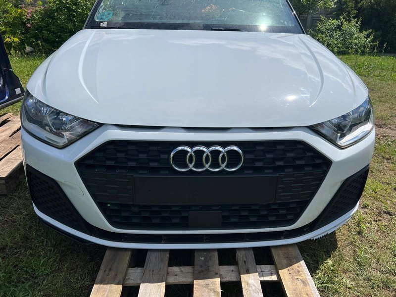 AUDI A1 II 82A ĆWIARTKA PODŁUŻNICA PRAWA LEWA
