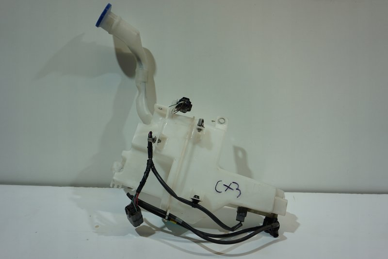 MAZDA CX-3 CX3 ZBIORNICZEK SPRYSKIWACZY D10E67480