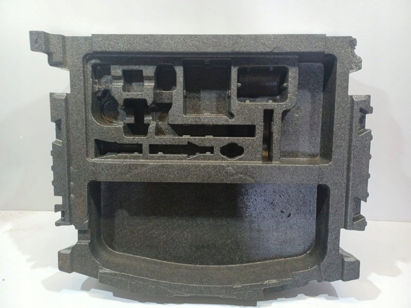 STYROPIAN BAGAŻNIKA WKŁAD RANGE ROVER EVOQUE II L8D219G381AC