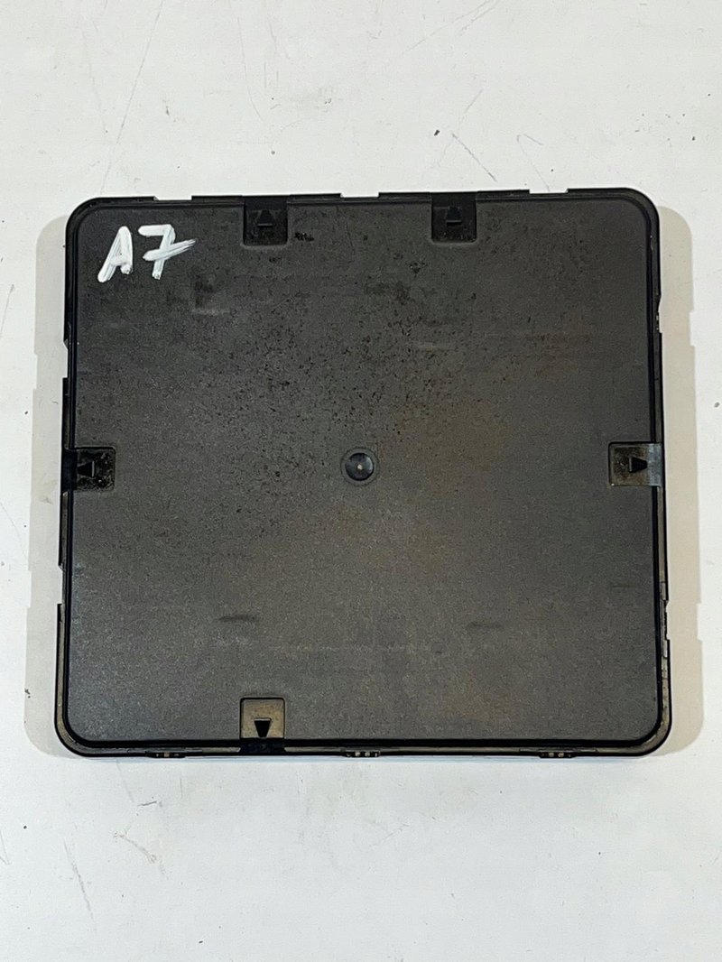 MODUŁ KOMFORTU AUDI A7 C8