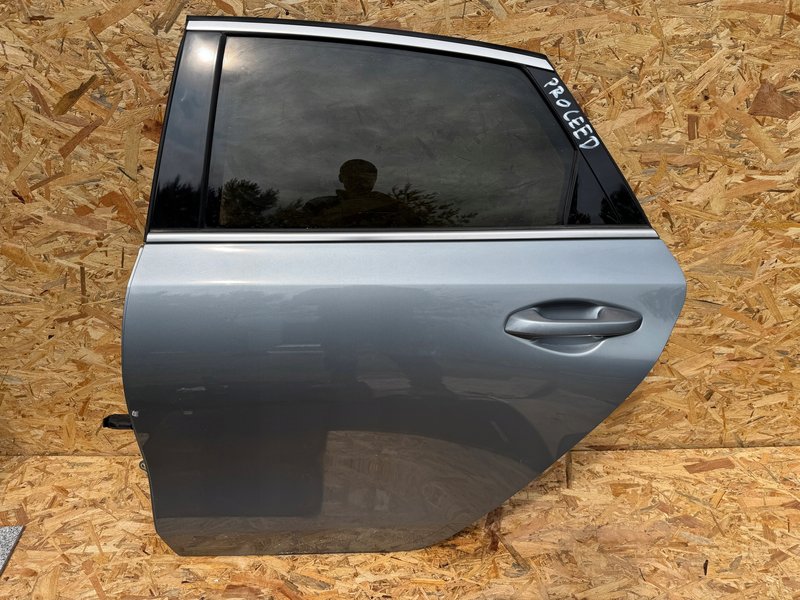 Kia PROCEED drzwi tylne lewe lewy tył