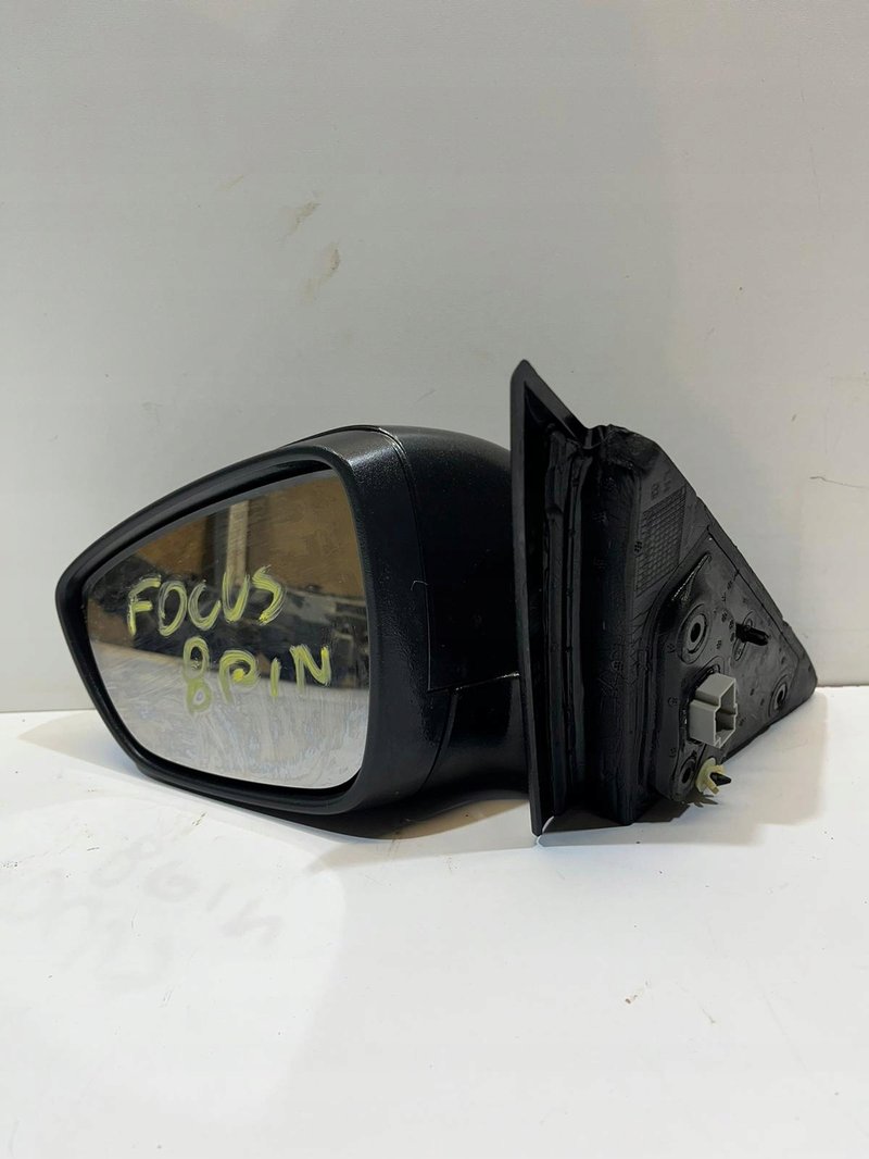 LUSTERKO LEWE FORD FOCUS MK4 8 PIN 0411509