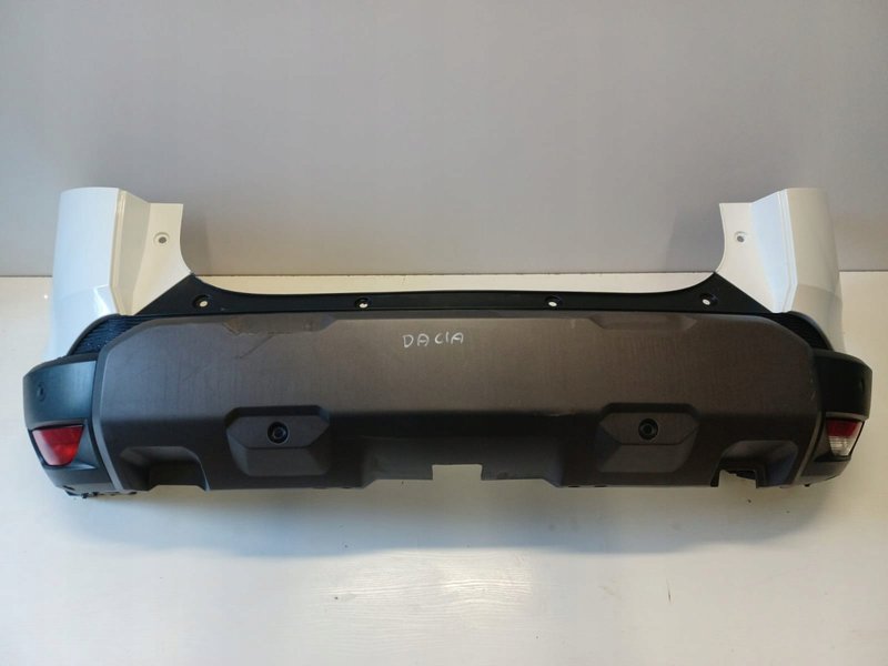 ZDERZAK TYŁ DACIA DUSTER III