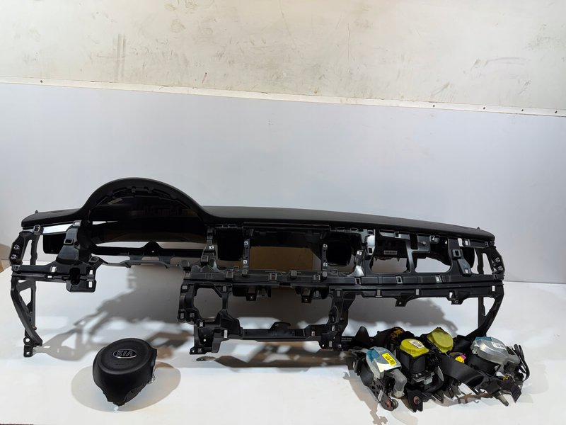 KIA STONIC KONSOLA DESKA ROZDZIELCZA AIRBAG PASY PODUSZKI