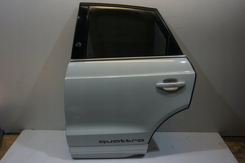 Audi Q3 8U0 drzwi TYLNE LEWE LEWY TYŁ