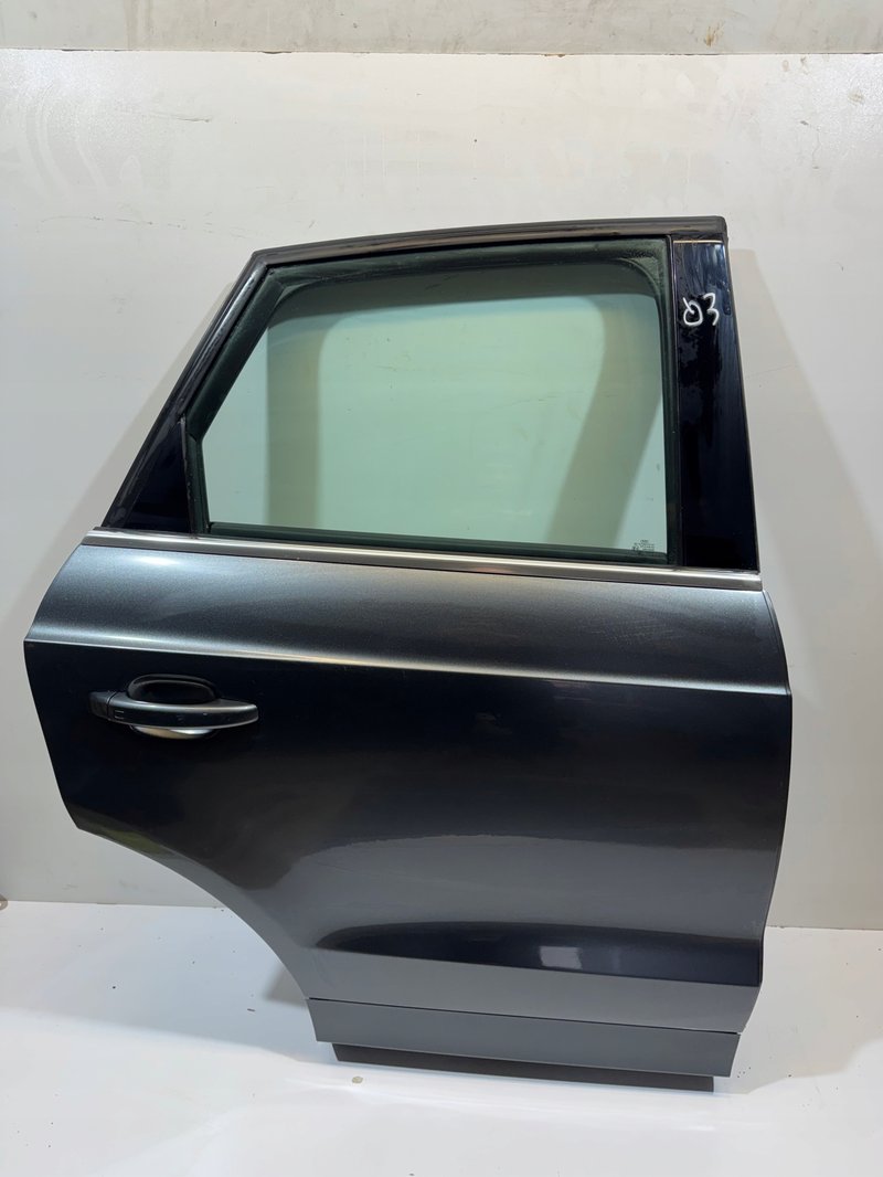 Audi Q3 8U0 drzwi TYLNE PRAWE PRAWY TYŁ