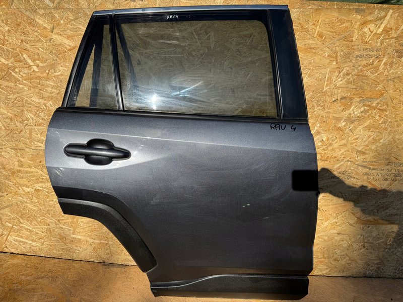 TOYOTA RAV4 V DRZWI TYLNE PRAWE PRAWY TYŁ