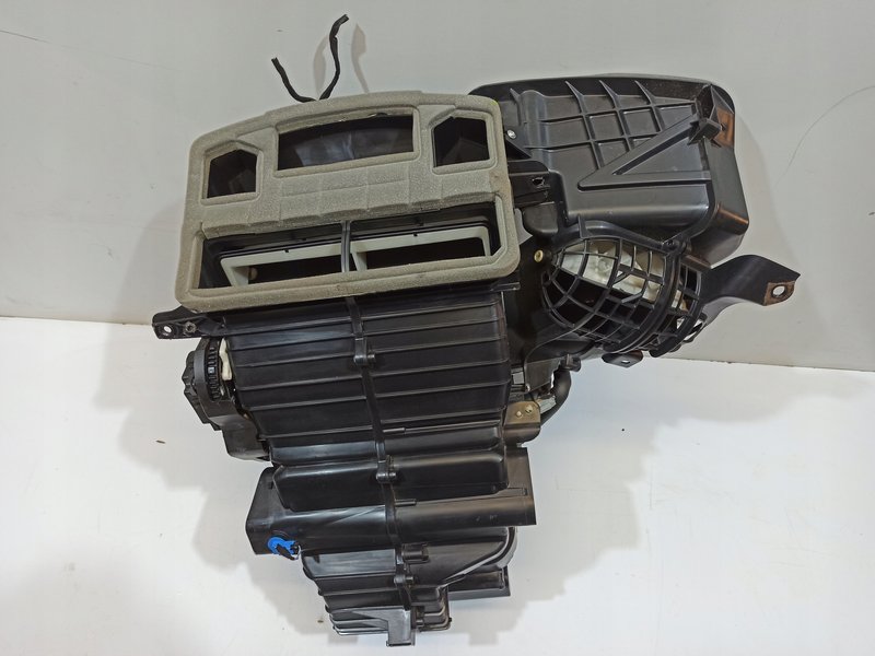 NAGRZEWNICA KOMPLETNA FORD PUMA MK2 H1BH-19B555-CG