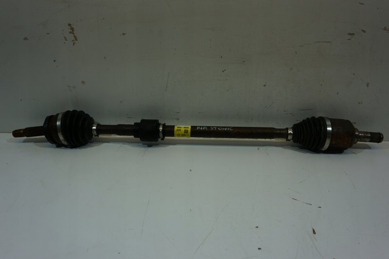KIA STONIC PÓŁOŚ PRZEDNIA PRAWA 49501-H8250