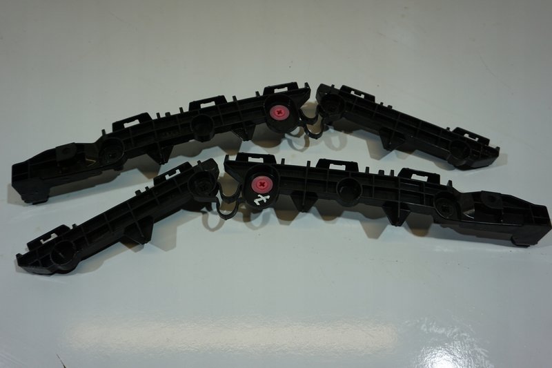 TOYOTA RAV 4 IV ŚLIZGI TYLNEGO ZDERZAKA 52156-42050 52155-42050