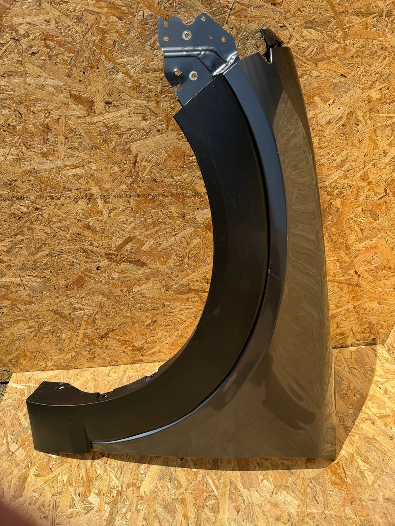 Mazda CX30 CX-30 błotnik przedni lewy