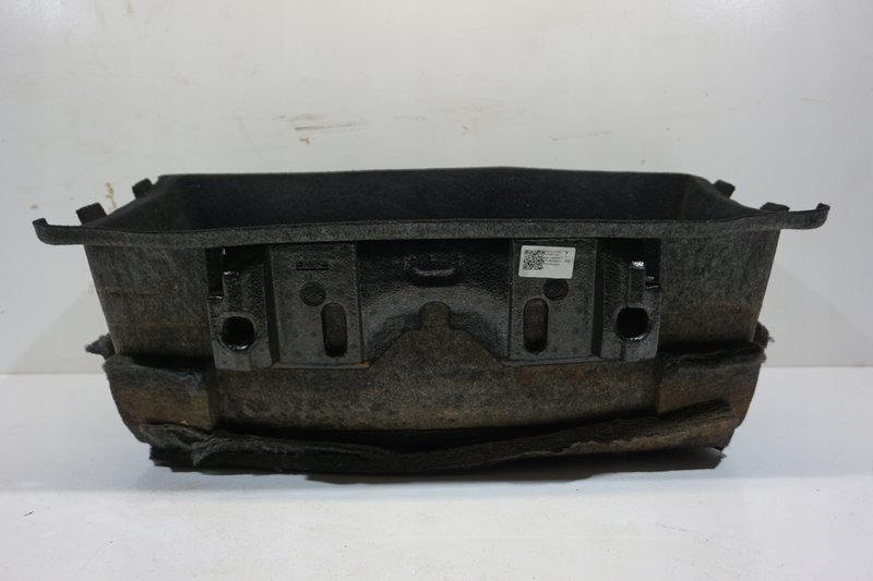 TESLA MODEL 3 TAPICERKA WYKŁADZINA WANNY 175260810D