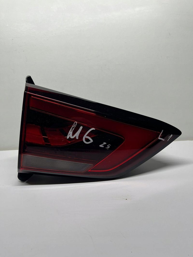 LAMPA LEWY TYŁ MG ZS A31005L0100