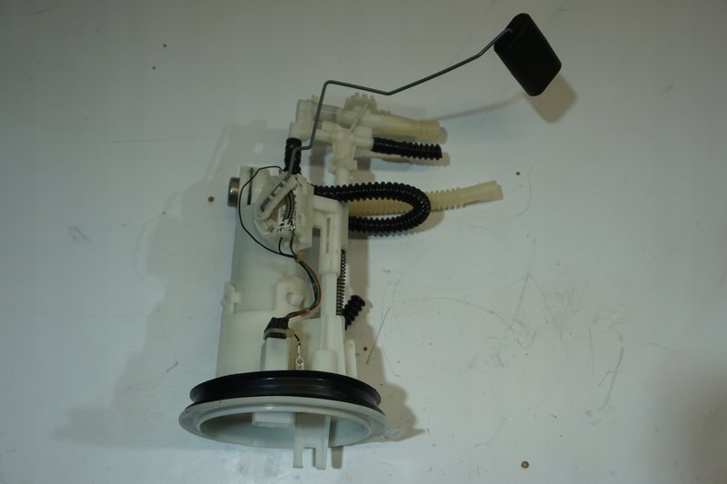 AUDI Q3 POMPA FILTR PALIWA 5N0919109F