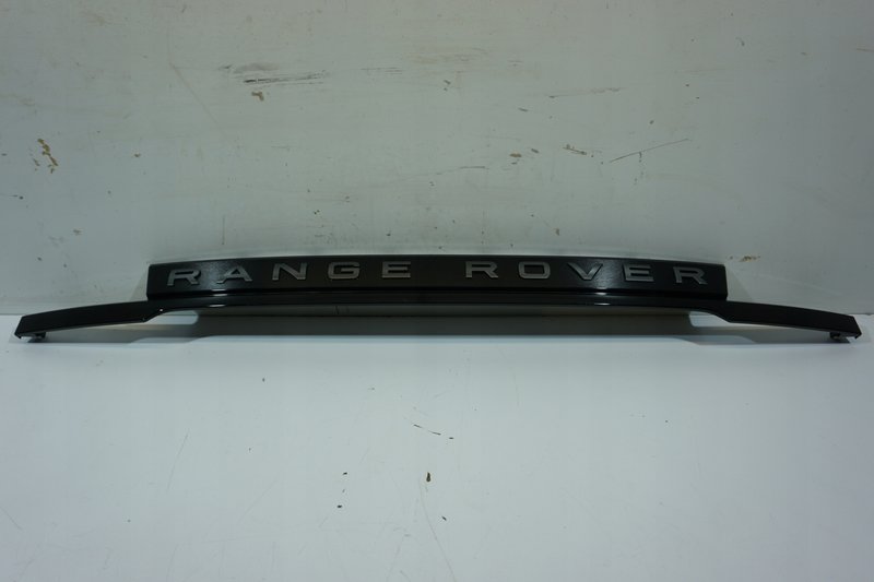 LAND ROVER EVOQUE II LISTWA KLAPY BAGAŻNIKA K8D2-402A30-A