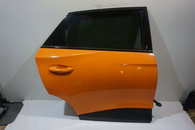 MG4 MG 4 DRZWI TYLNE PRAWE PRAWY TYŁ