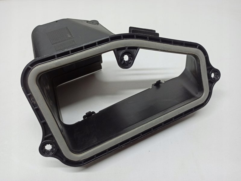 MERCEDES W118 KIEROWNICA POWIETRZA WLOT A1778304700 A1778304800