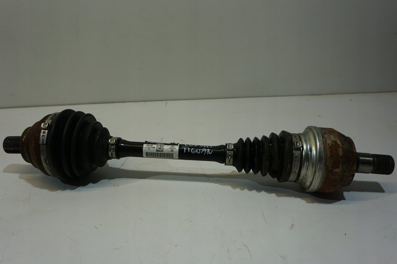 CUPRA FORMENTOR / VW TIGUAN PÓŁOŚ PRZEDNIA 3Q0407271BA