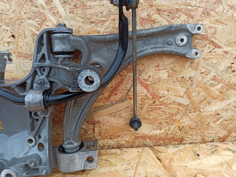 AUDI Q3 INNE VAG WAHACZ LEWY PRAWY