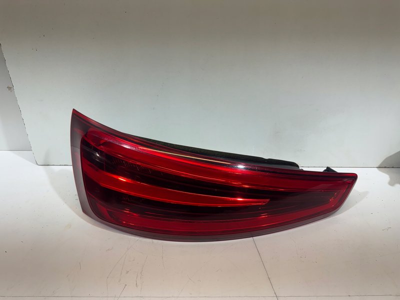 AUDI Q3 8U LAMPA LEWA TYŁ TYLNA LED 8U0945093A