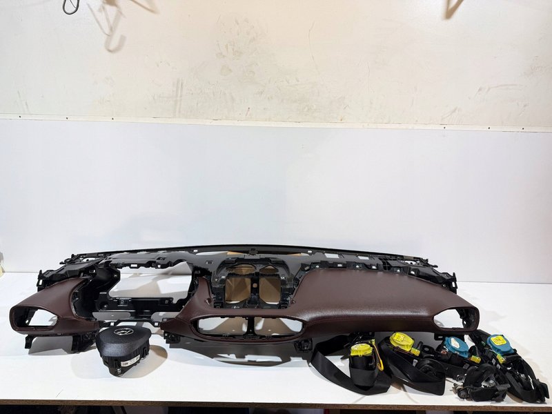 HYUNDAI SANTA FE IV KONSOLA PODUSZKI PASY DESKA KOMPLET