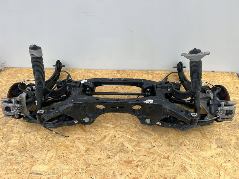 HYUNDAI TUCSON IV BELKA TYLNA ZAWIESZENIA SANKI ZAWIESZENIE TYŁ