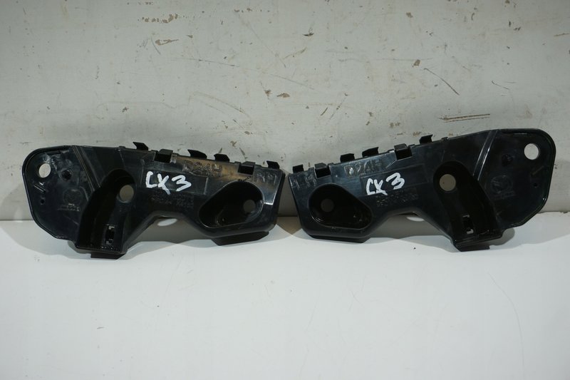 MAZDA CX-3 ŚLIZG ŚLIZGI ZDERZAKA PRZEDNIEGO PRZÓD D24H500T1 D24H500U1